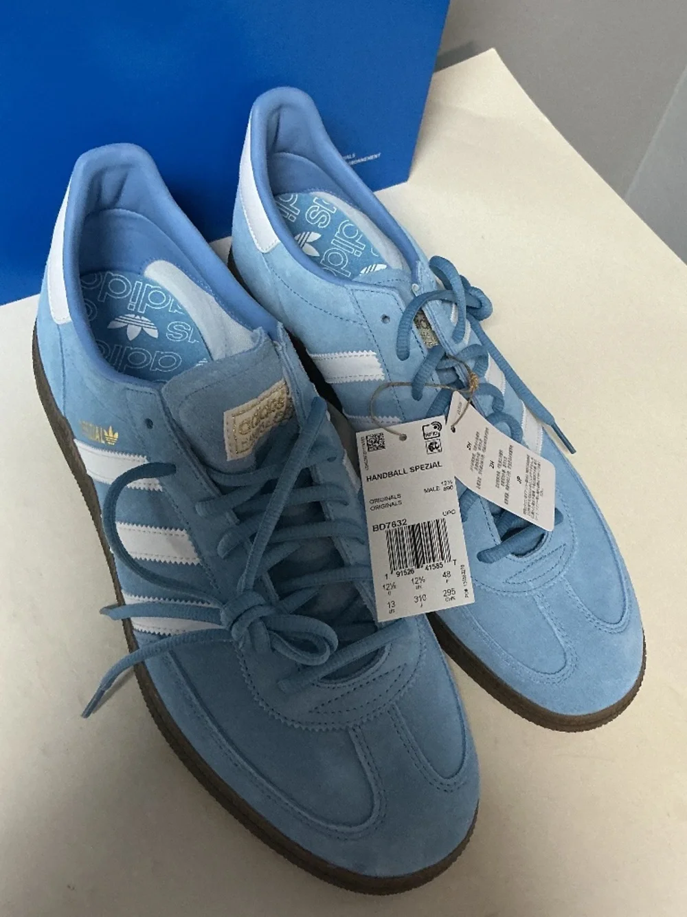 Adidas Handball Spezial Baby Blue and White Unisex Shoes M/13 W/14.
